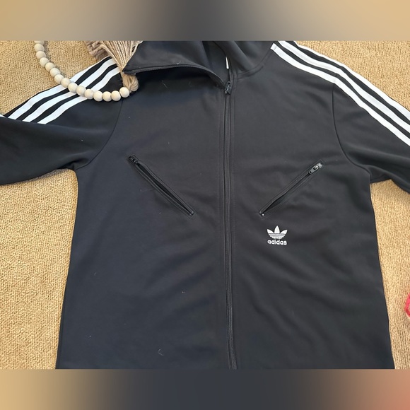Adidas Originals Women’s Adicolor Classic Track Jacket size Medium - Picture 5 of 11